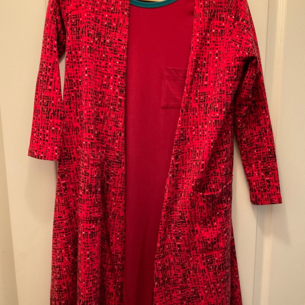 Sarah small red LuLaRoe